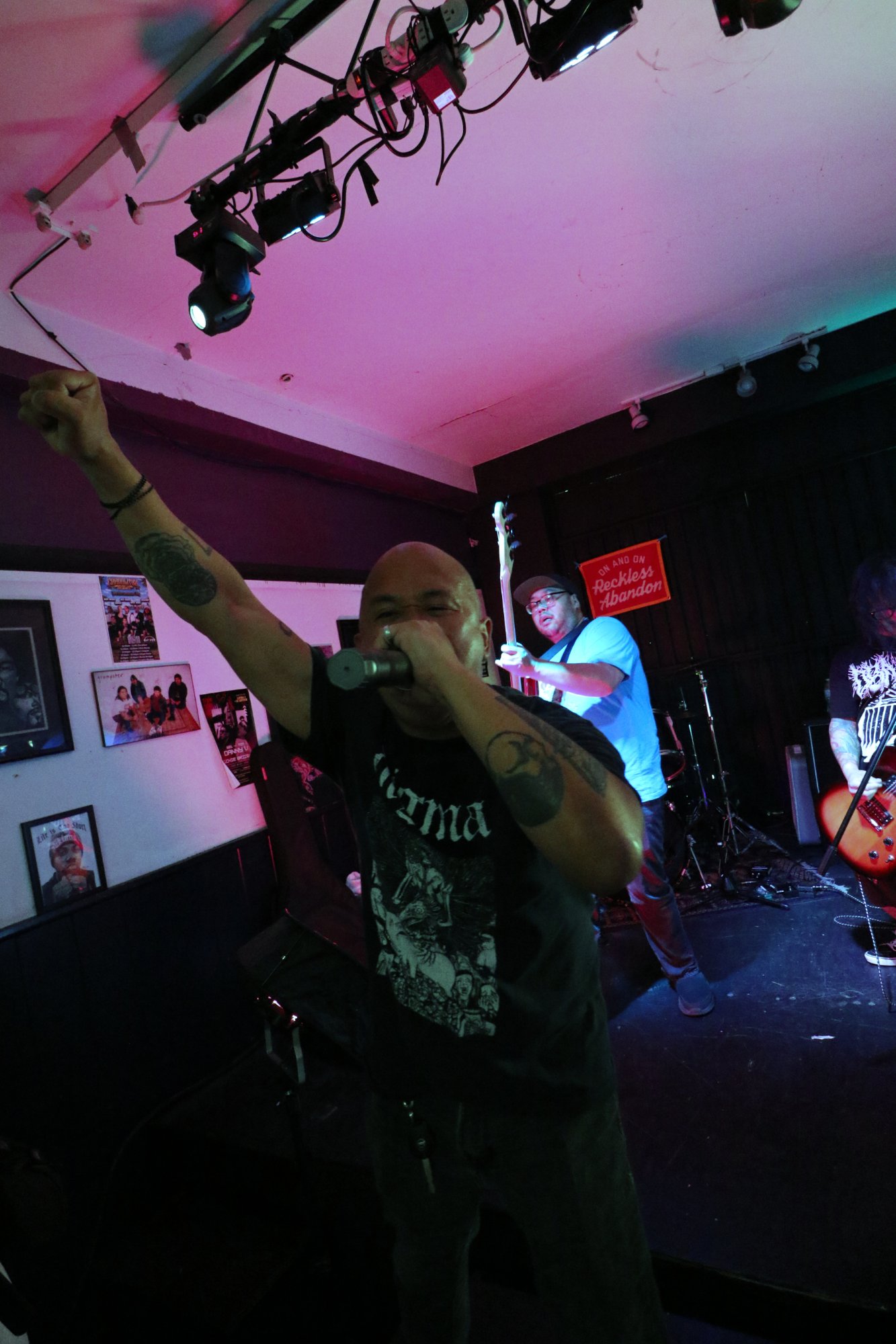 Show photo by @Dakoiphotography