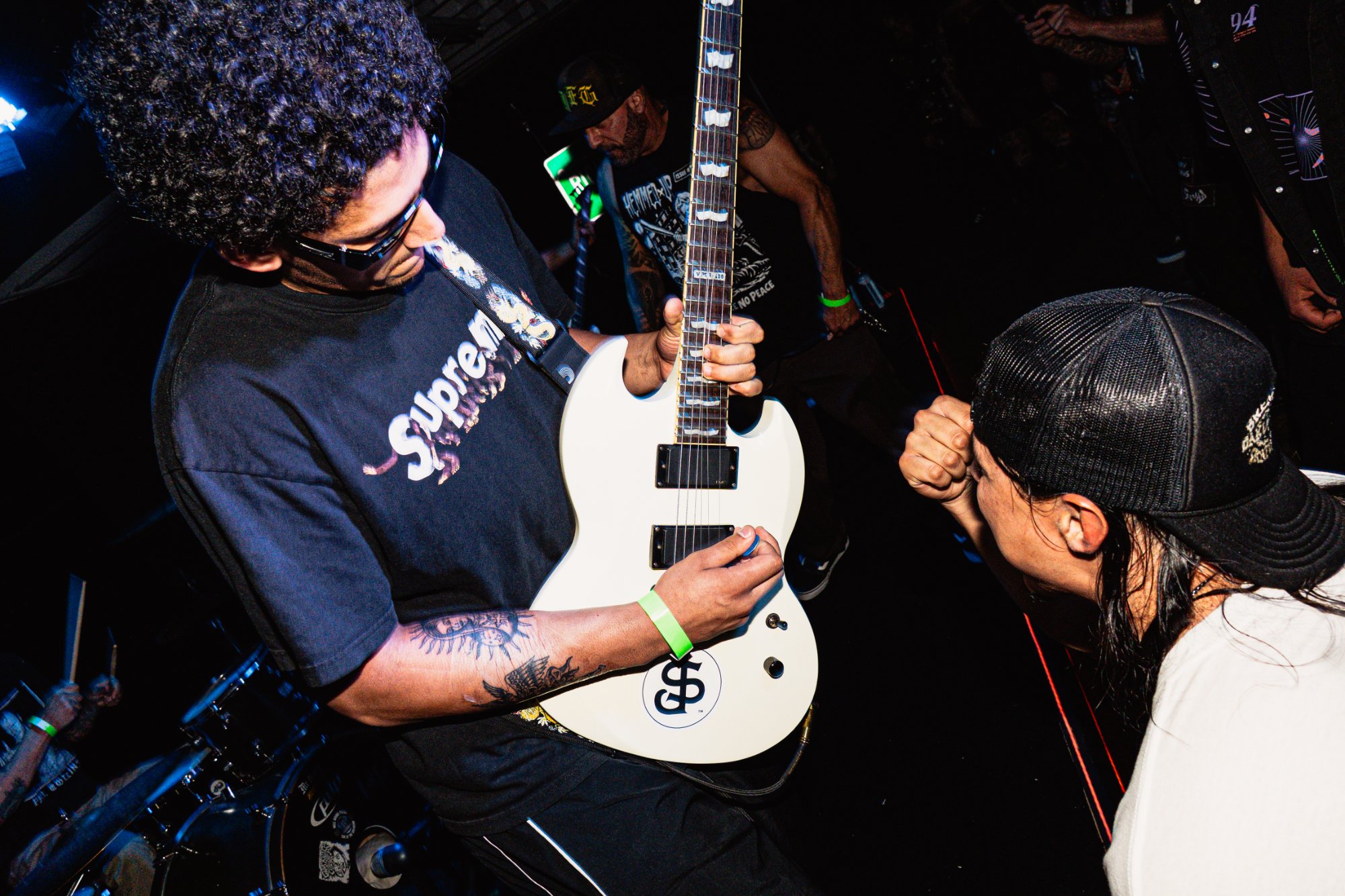 Show photo by @lensbyemi